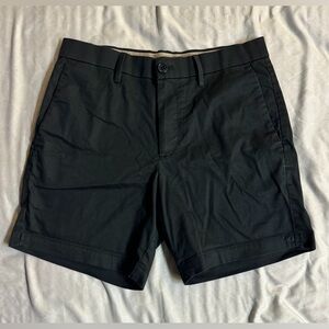 Banana Republic Men's 7" Core Temp Shorts
